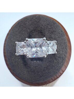 VTG Sterling Silver 925 Cubic Zirconia Three Stone Statement Ring Size 6.75